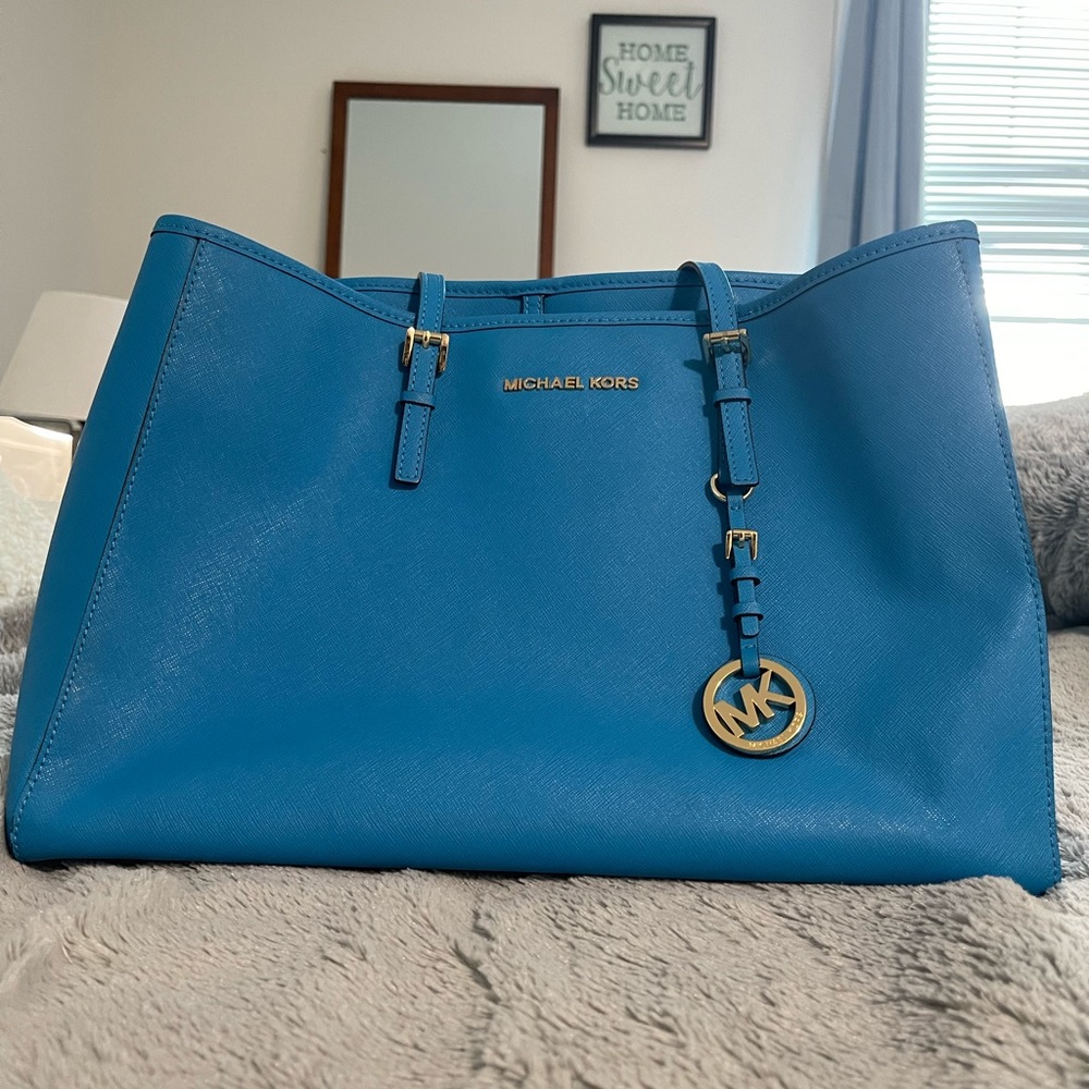 Michael kors tote bag, very good condition!